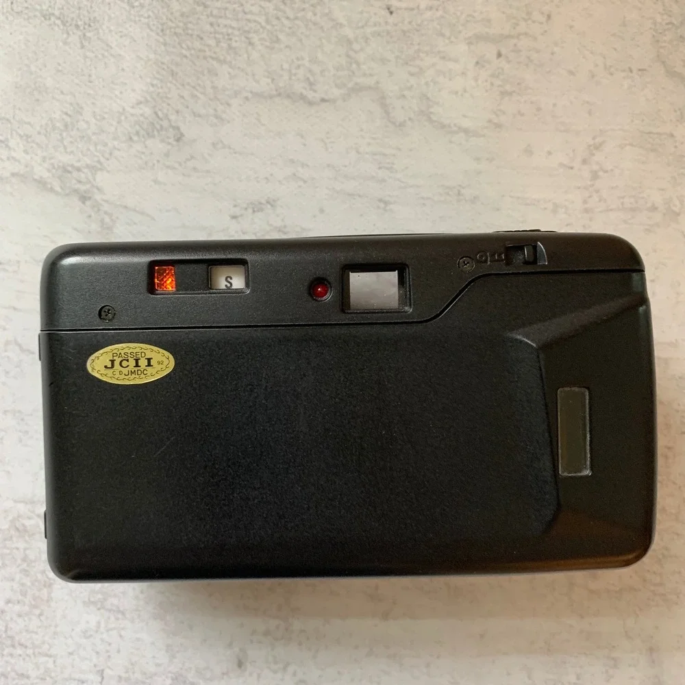 Chinon 35mm Film Camera Black 35FX-IV Focus Free DX Motorized Auto Flash